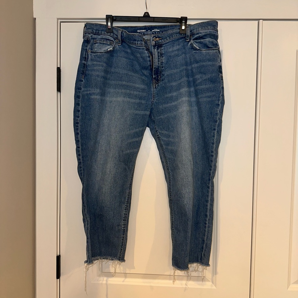 Old Navy mid rise boyfriend raw hem